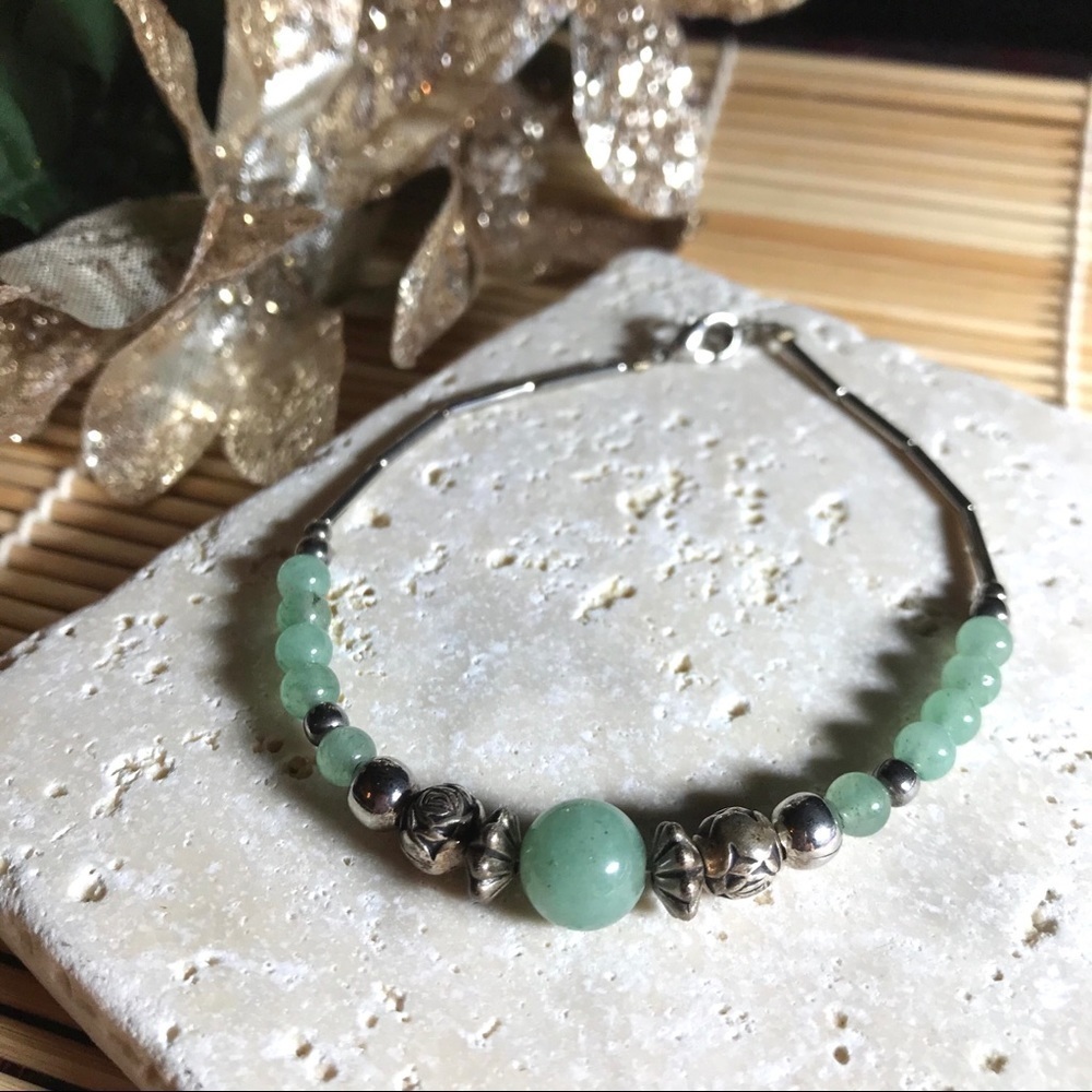 Jade / Silver Bracelet & Earrings Set​​
